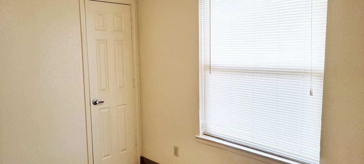 Photos and Video of HILLWOOD APTS in Weimar, TX